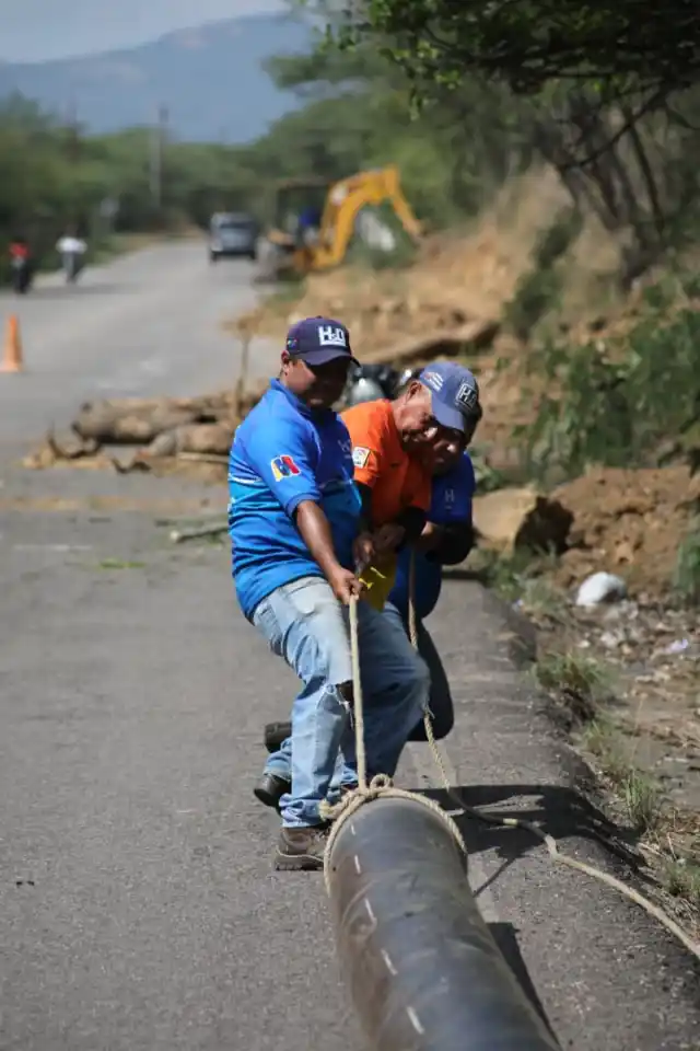 Gobierno Bolivariano optimiza servicio de agua potable a 980 familias en el Táchira